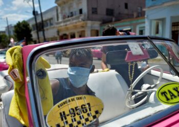 Cuba aumenta controles a empresas privadas y les acusa de crear tendencias negativas
