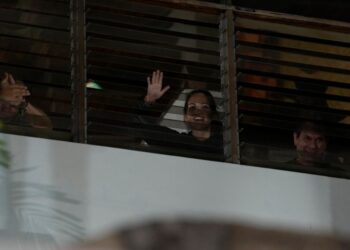 La lucha de cinco líderes opositores venezolanos desde una residencia diplomática