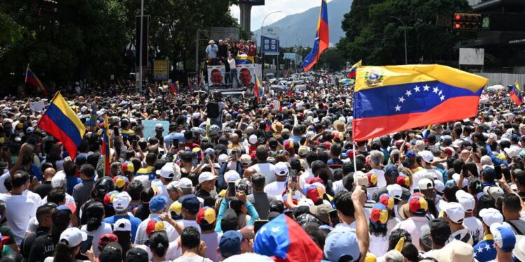 Venezolanos colman las principales ciudades del mundo en rechazo al fraude electoral
