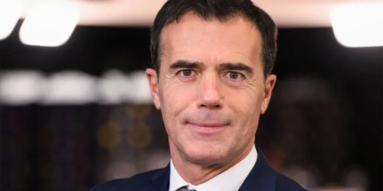 Comisión de la Unión Europea pedirá a operadores continentales que bloqueen red social X si no cumple con las normas