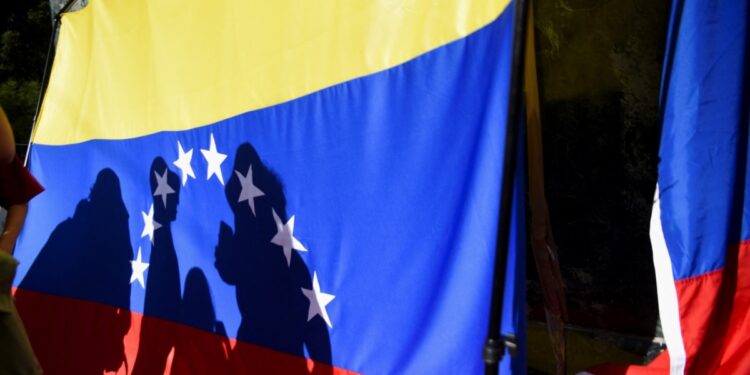 La nueva ley aprobada para controlar a las ONG causa preocupación en Venezuela