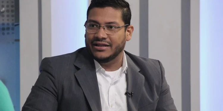 Vicecanciller Peña sobre presidente guatemalteco: vendió su dignidad EEUU y sólo repite lo que le ordenan