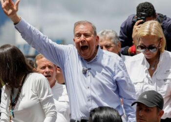 Régimen de Maduro intenta forzar al exilio a Edmundo González Urrutia