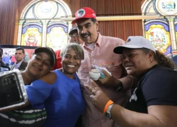 Presidente Maduro anuncia etapa de autogobierno popular con asambleas comunitarias