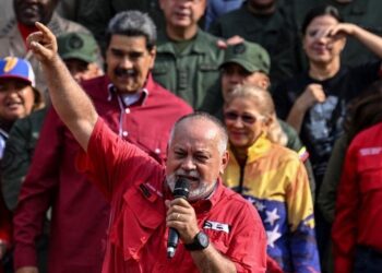 Nuevo gabinete de Maduro hacen temer más mano dura contra la oposición