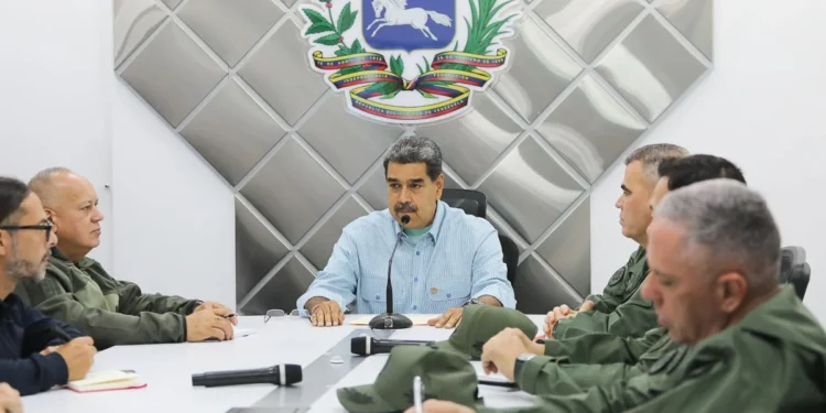 Mandatario nacional agradeció a sectores económicos por mantener actividad pese al ataque contra el SEN