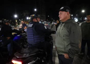 Ministro Cabello agradeció a funcionarios policiales y GNB su compromiso para garantizar la paz