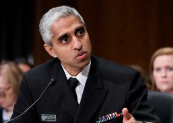 Médico Jefe de EEUU califica el estrés de los padres como un problema de salud pública