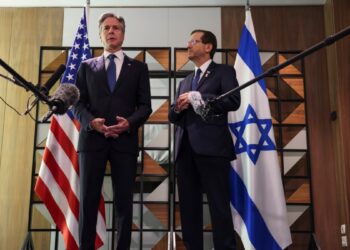 Blinken dice que conversaciones actuales «podrían ser la última» oportunidad para una tregua en Gaza