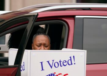 El estado de Texas investiga un posible intento de fraude electoral.