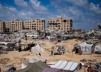 Estados Unidos sigue presionando para un alto el fuego en la guerra entre Israel y Hamás mientras continúan los ataques en Gaza