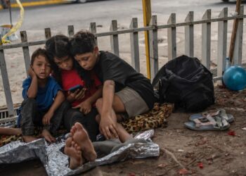 Países temen una ola de migrantes tras la crisis postelectoral en Venezuela