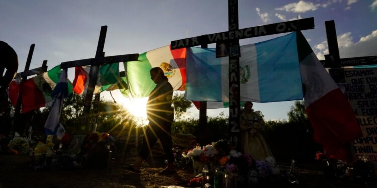 EEUU acusa a ciudadano guatemalteco en caso que culminó en muerte de 53 migrantes en camión