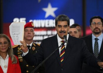 Piden acción de la CPI. Chavismo ataca actas publicadas por la oposición.