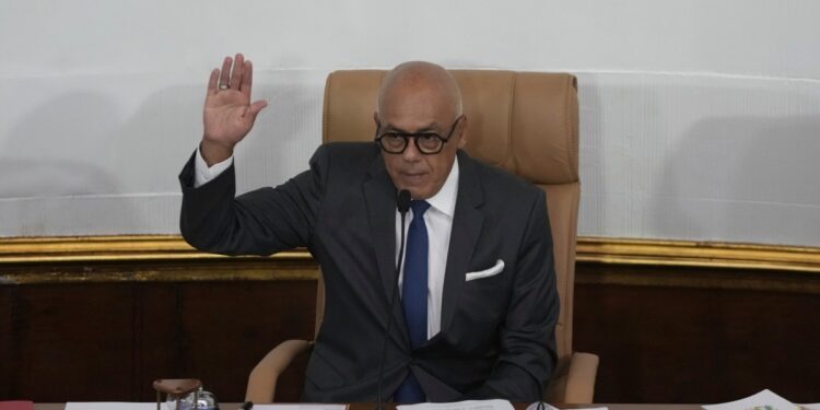 Parlamento de Venezuela retoma discusión de ley que amenaza a las ONG