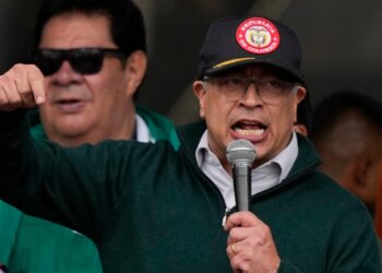 El presidente Petro prohíbe la exportación de carbón a Israel