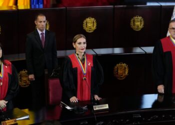 Chile desconoce sentencia que convalida triunfo de Maduro