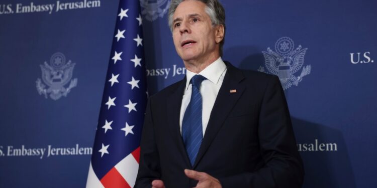 Blinken finaliza visita a Medio Oriente sin un alto el fuego y advierte que «el tiempo es esencial»
