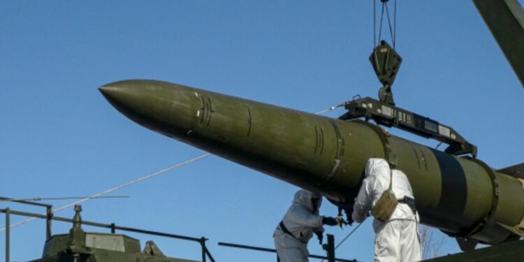 ¿Cómo se usa la desinformación para responsabilizar a Ucrania de ataques lanzados por Rusia?