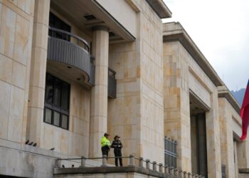 Colombia instala equipos antiexplosivos y vigilancia para altas cortes por alerta de seguridad