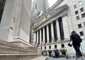Bolsa de Nueva York cierra con fuertes alzas tras comentarios de Powell