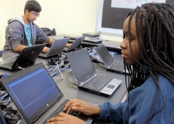 Según un informe de inteligencia de la empresa Microsoft, Irán seria responsable de ataques cibernéticos a funcionarios de EEUU.