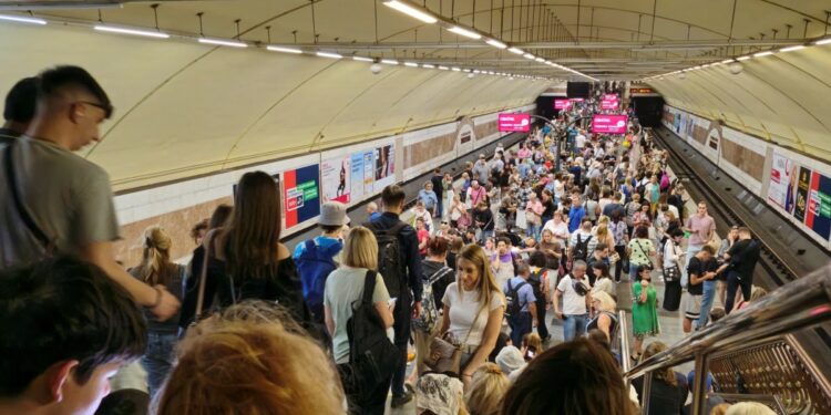 Kiev sufre cortes de agua y de electricidad como resultado de un ataque ruso