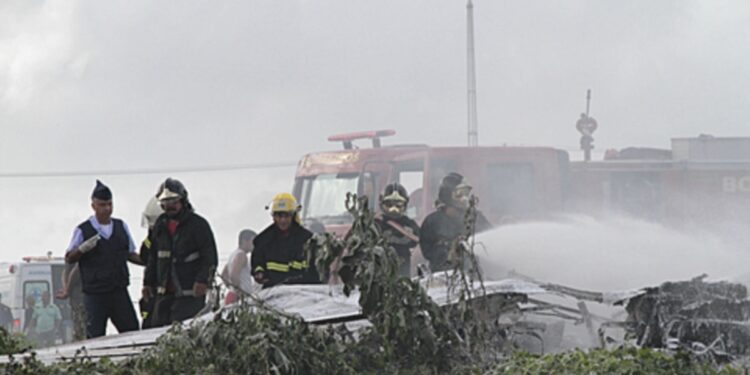 Brasil investiga el siniestro de un avión comercial que dejó 62 víctimas fatales