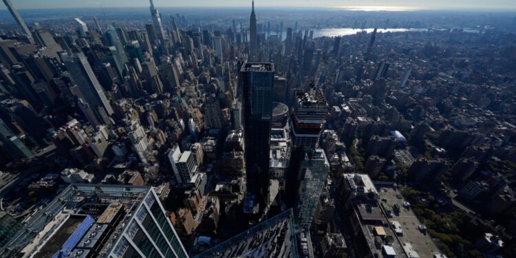 Drones advierten a neoyorquinos sobre inundaciones en un español difícil de entender