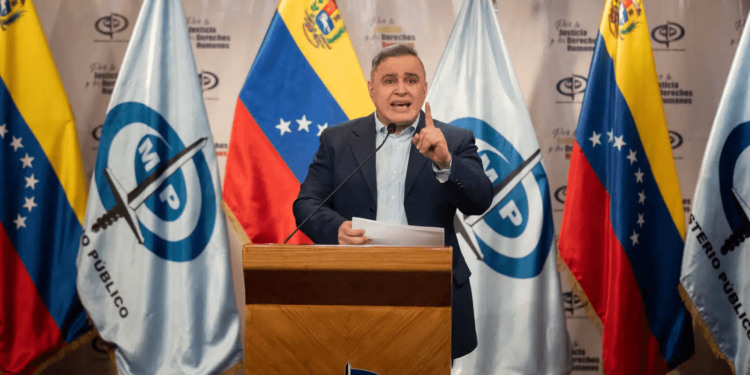 Fiscalía abrirá una investigación penal contra María Corina Machado y Edmundo González