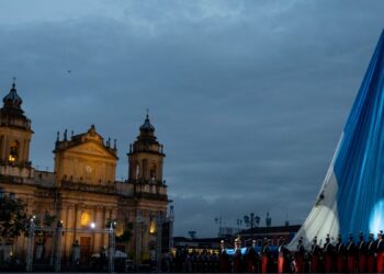 La detención de una exdiputada del partido de gobierno en Guatemala provoca fuertes reacciones