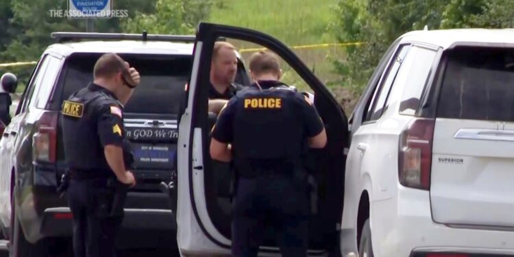 un muerto tras choque con camión que llevaba equipos militares “potencialmente explosivos”