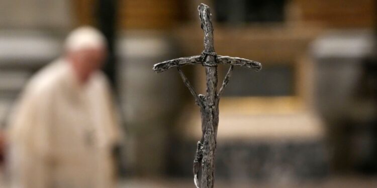 Vaticano expulsa al fundador del grupo peruano Sodalicio tras investigación por abusos y corrupción