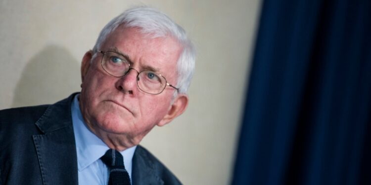 Fallece Phil Donahue, cuyo programa de entrevistas diurno pionero lanzó un género televisivo indeleble