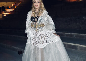 Madonna hizo una visita nocturna en Pompeya para celebrar sus 66 años