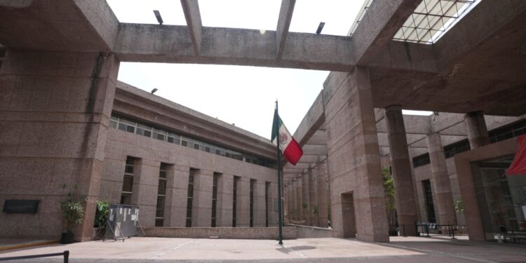 Trabajadores del Poder Judicial en México inician paro de labores en protesta contra reforma
