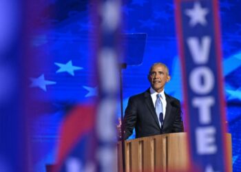 Obama cierra segunda noche de la Convención Demócrata con respaldo a Harris y advertencias sobre Trump
