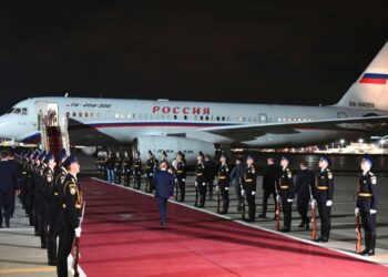 Kremlin reconoce que entre rusos liberados en canje de reos con EEUU hay agentes de inteligencia