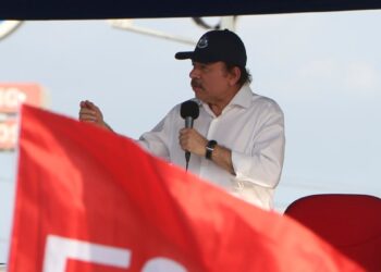 El gobierno de Ortega destierra a siete sacerdotes y los envía a Roma