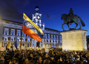 Casi 400.000 venezolanos llegaron a España en el primer semestre del año