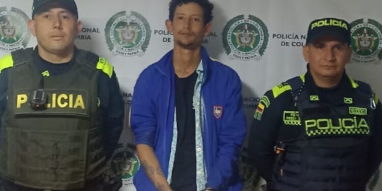Piden cadena perpetua para venezolano que roció gasolina y prendió fuego a su expareja en Perú