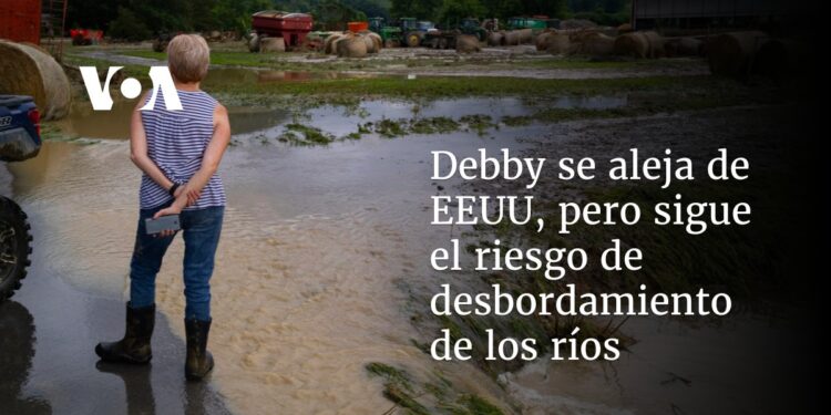 Debby se aleja de EEUU, pero sigue el riesgo de desbordamiento de los ríos