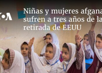Niñas y mujeres afganas sufren a tres años de la retirada de EEUU