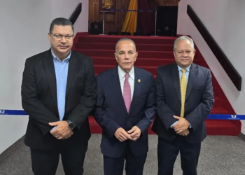 Manuel Rosales, Simón Calzadilla y José Cartaya acuden a citación del Tribunal Supremo de Justicia