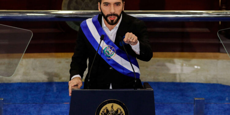 El presidente Nayib Bukele lidera el Ranking Mitofsky con un 93% de aprobación