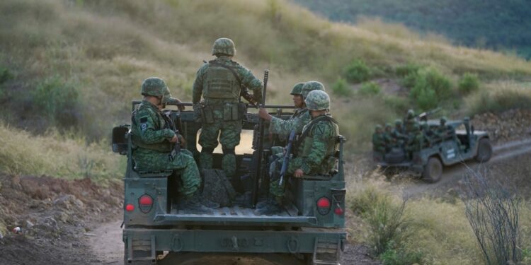 Ejército mexicano reconoce haber tenido bajas por bombas lanzadas desde drones por los carteles