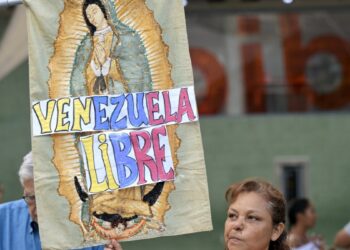 EEUU, UE y 20 países exigen a Venezuela verificación imparcial de resultados, rechazan represión 