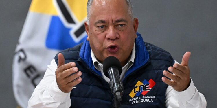 Amoroso consignó ante la Sala Electoral del TSJ actas de las presidenciales