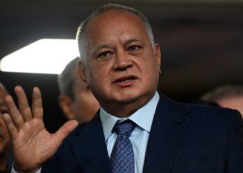 Maduro nombra a Diosdado Cabello como ministro del Interior y ratifica a Delcy Rodríguez y a Vladimir Padrino López