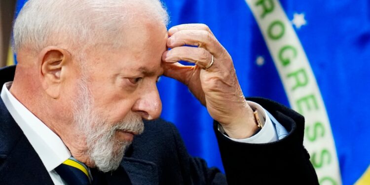 Exigen cese de represión. Lula y Macron abogan por una solución.